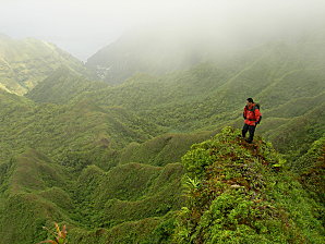 Fatu-Hiva-Col-Ouia-Mounanui-aout-2007-Rava.jpg